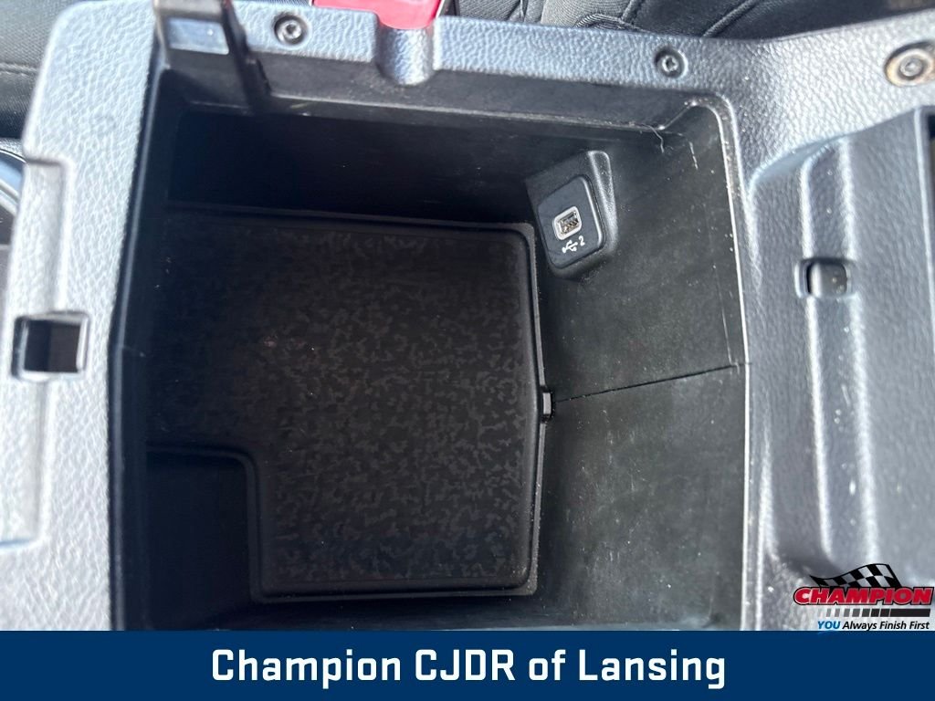 Used 2019 Silver Jeep Sport S image 25