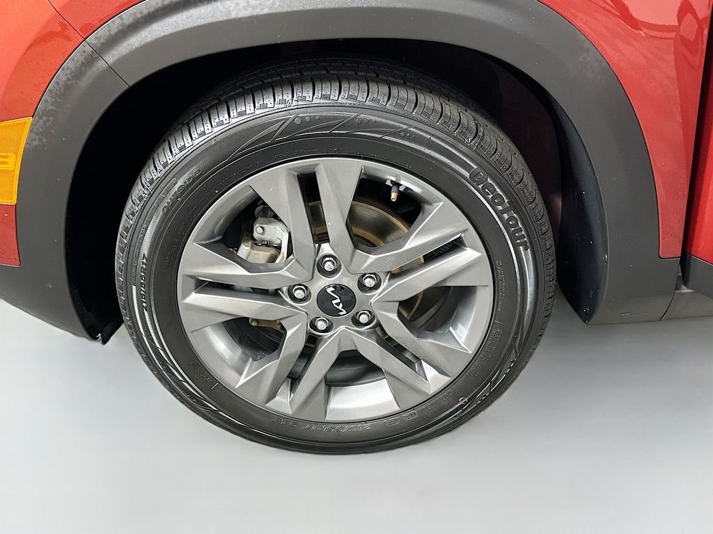 Used 2022 Orange Kia S image 31
