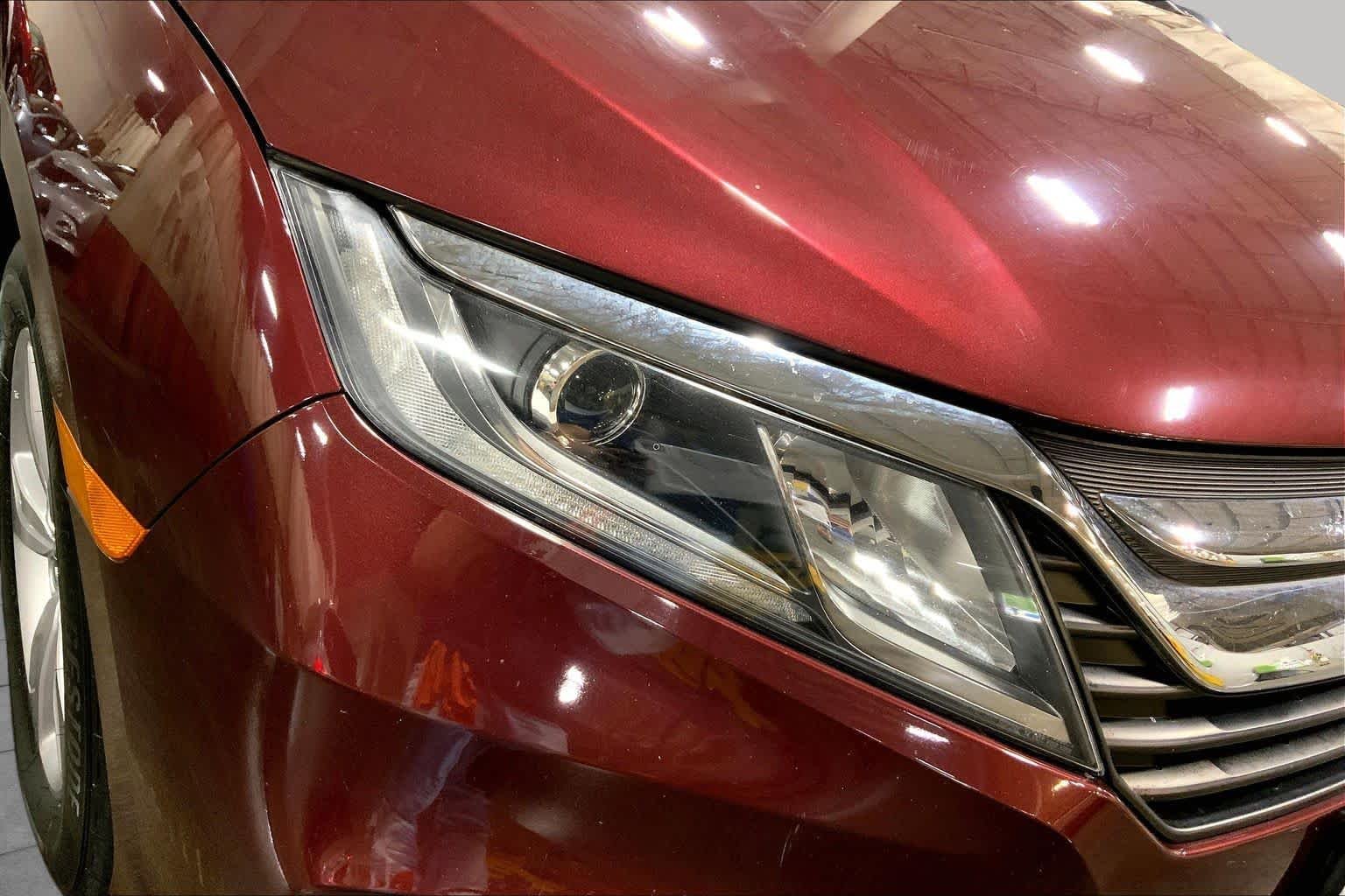 Used 2018 Deep Scarlet Pearl Honda EX image 28