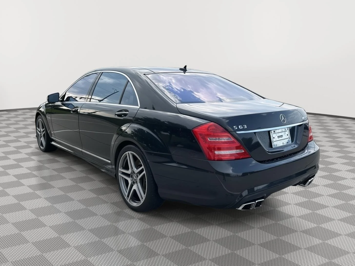 Used 2013  Mercedes-Benz S 63 AMG® image 6