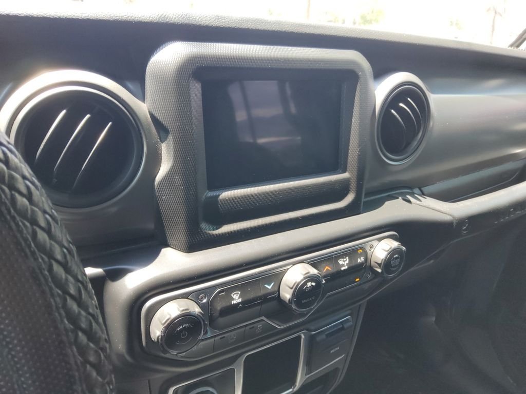 Used 2022 Gray Jeep Unlimited Sport image 11