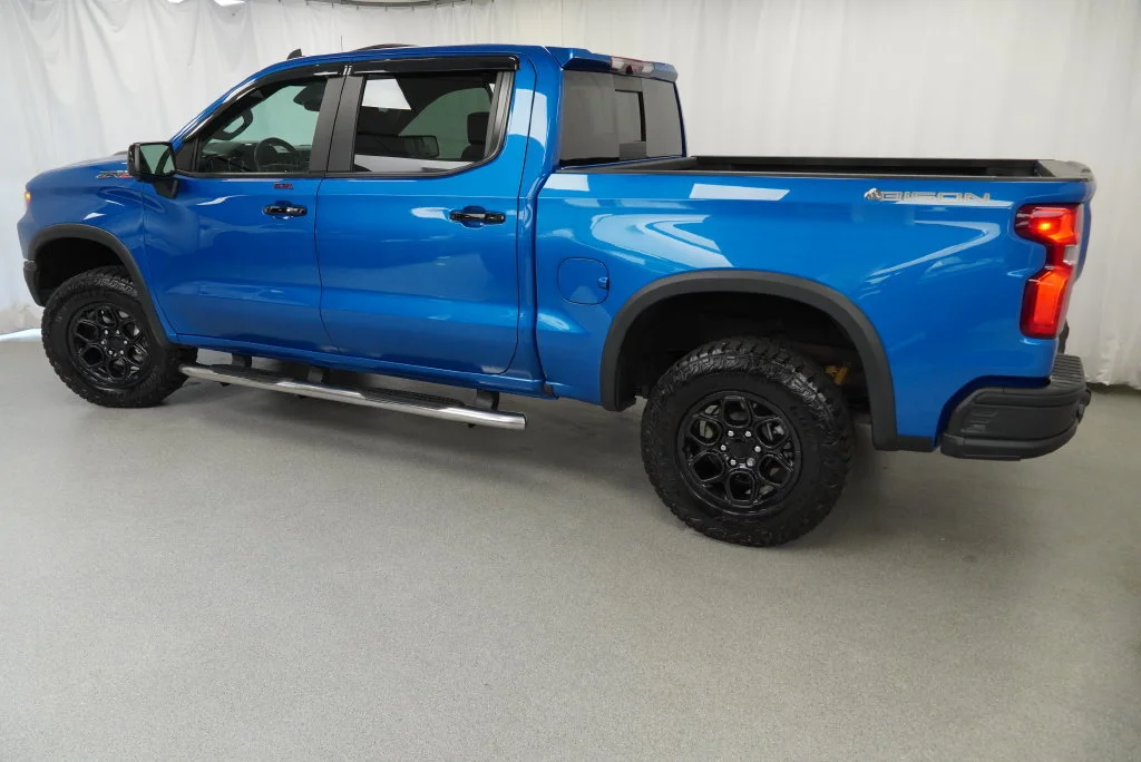 Used 2023 Glacier Blue Metallic Chevrolet ZR2 image 44
