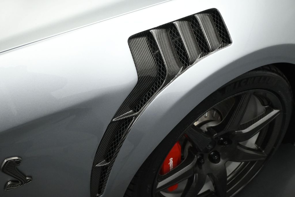 Used 2020 Silver Ford Shelby GT500 image 20
