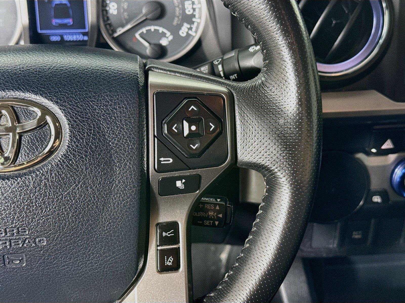 Used 2019 Cement Toyota SR5 image 17