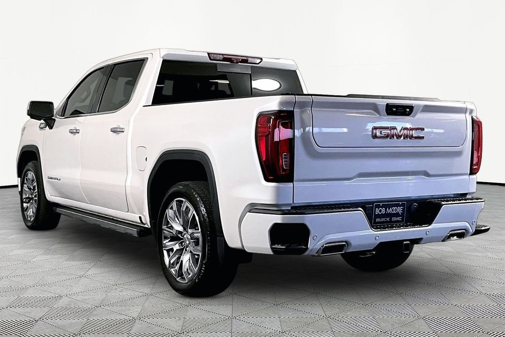 Used 2024 White GMC Denali image 4
