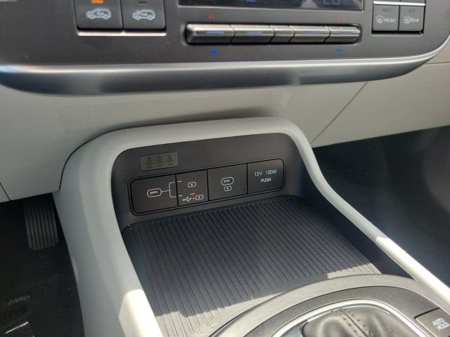 2025 Hyundai Kona SEL - Photo 22