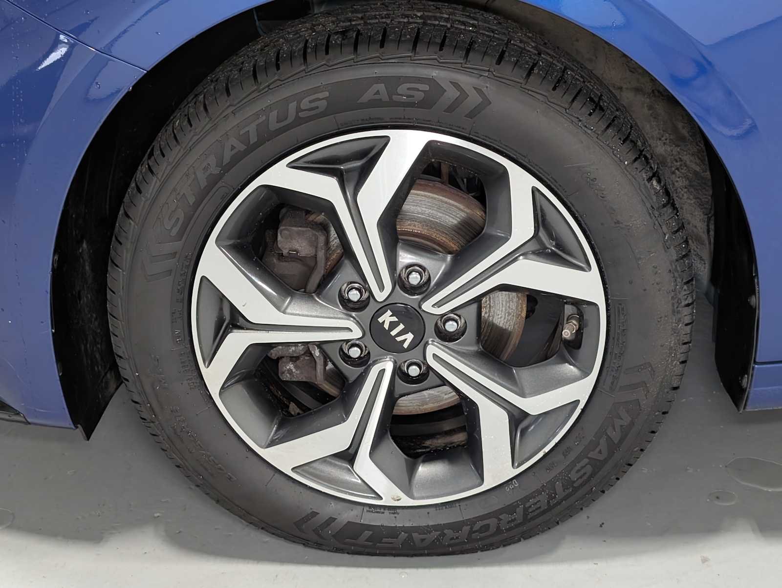 Used 2020 Deep Sea Blue Kia LXS image 3