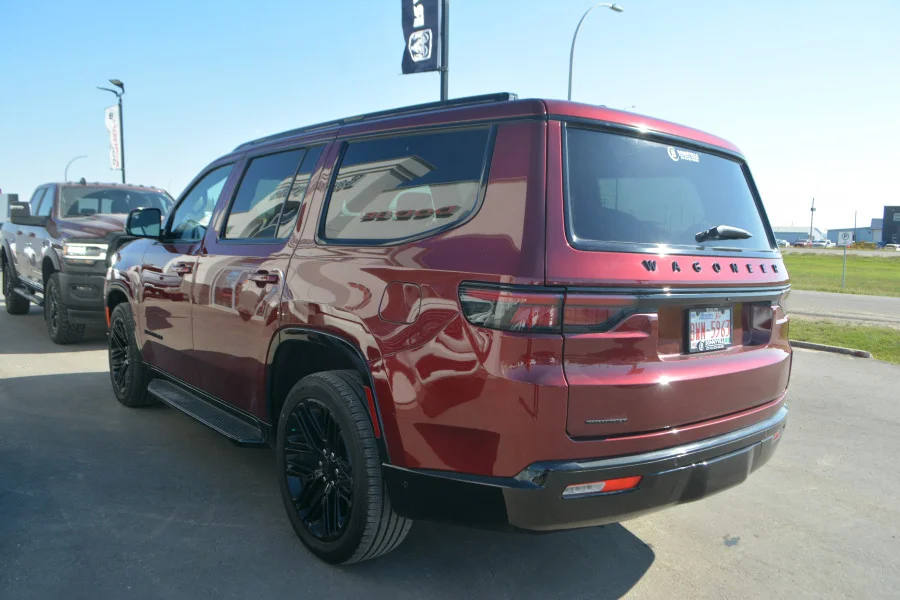 New 2022 Velvet Red Pearl Jeep Series III   -3M Protection, Floor Mats image 5