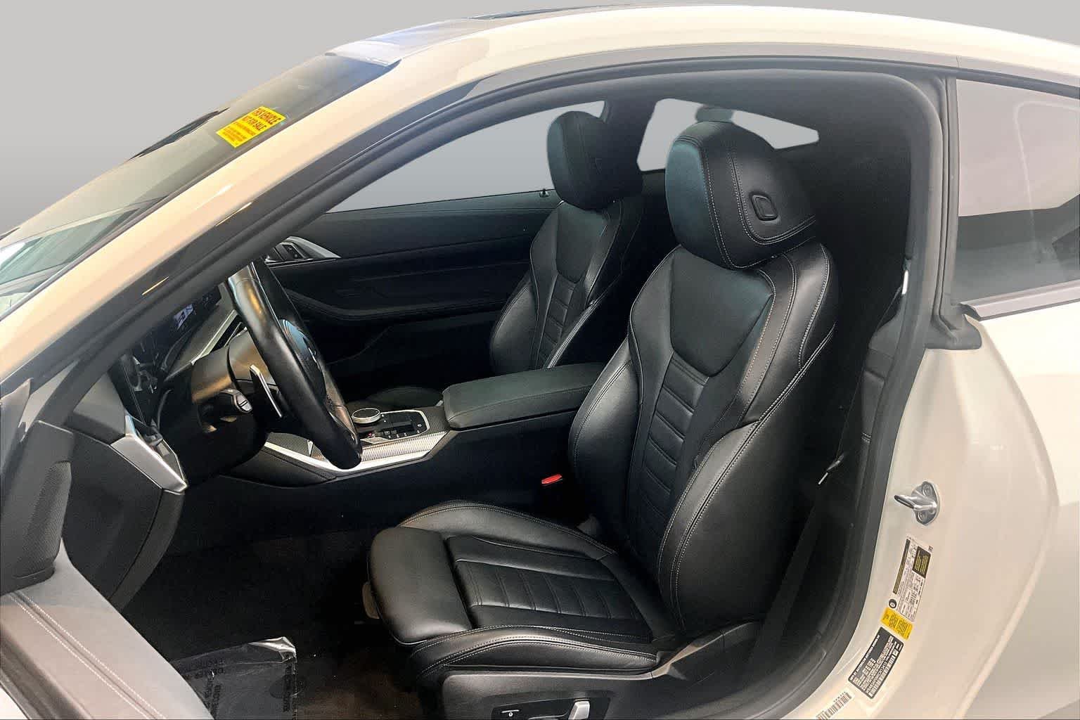 Used 2024 Alpine White BMW M440i image 8