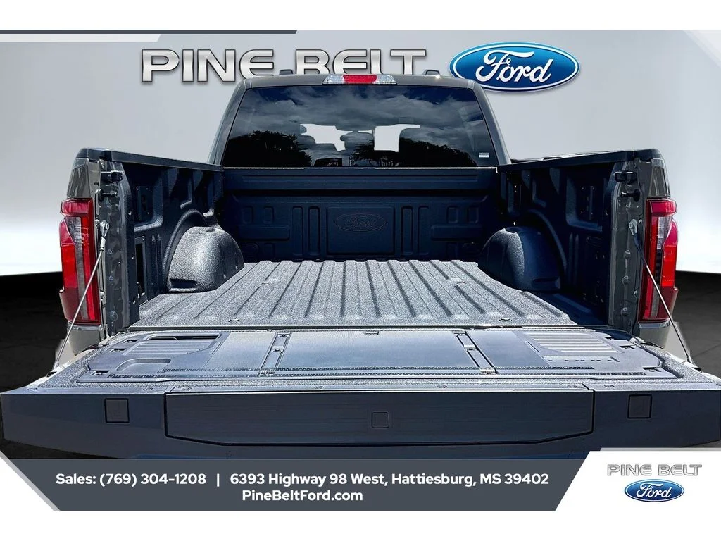 New 2026 Marsh Gray Ford XLT image 12
