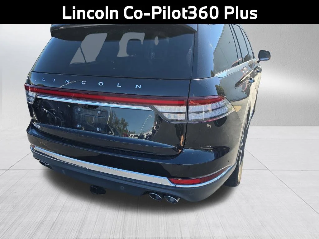 Used 2020 Black Lincoln Reserve image 6