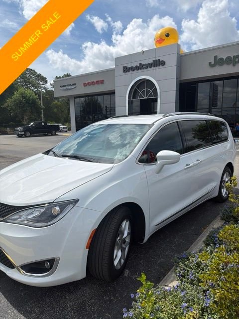 2020 Chrysler Pacifica Minivan Touring L Plus FWD photo