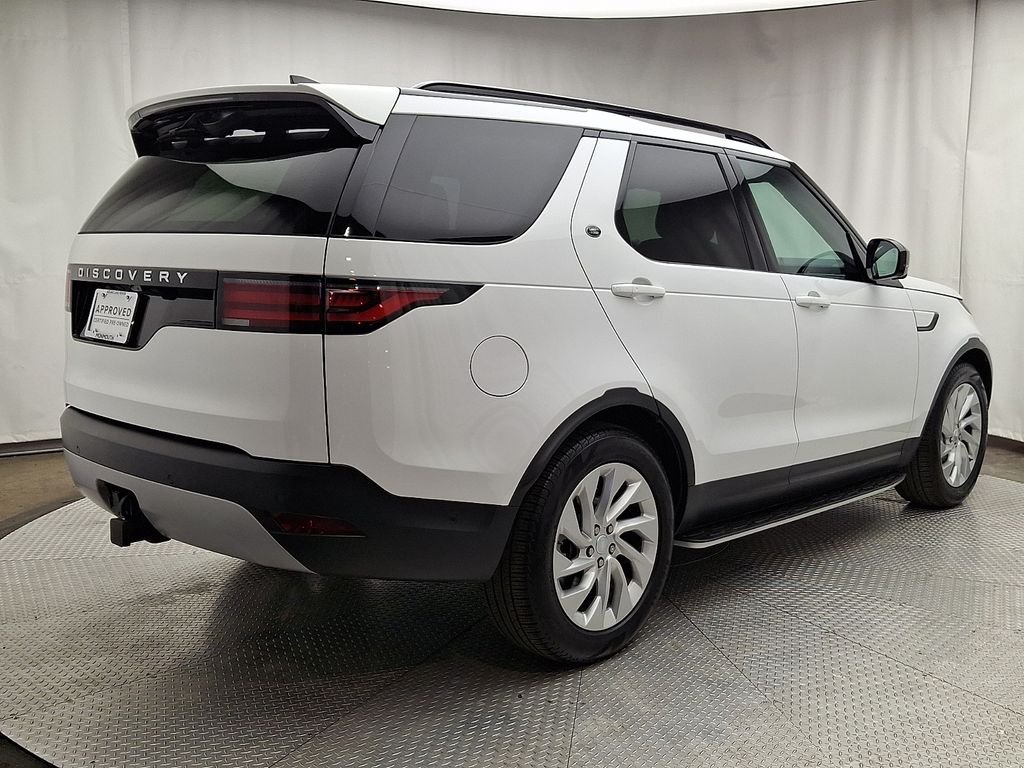 Certified Used 2025 Fuji White Land Rover S image 4