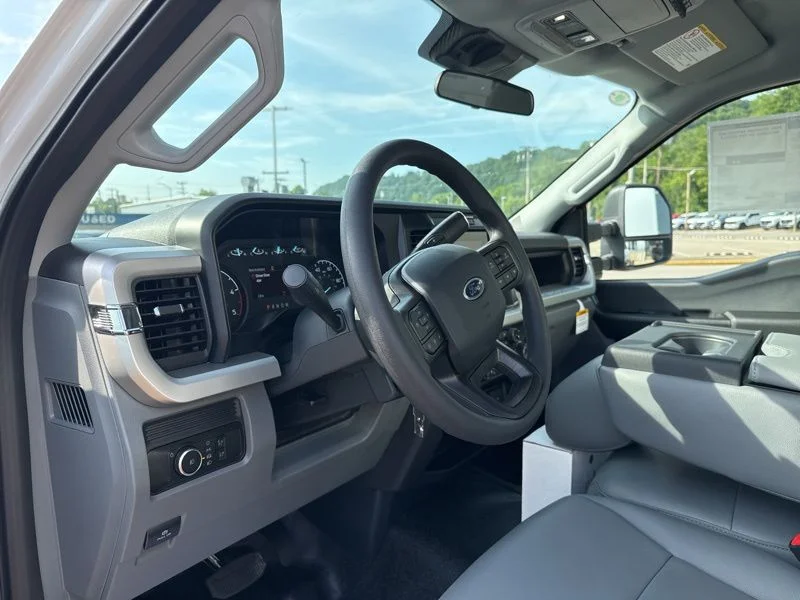 2025 Ford F-550 Super Duty Chassis Cab XL - Photo 12