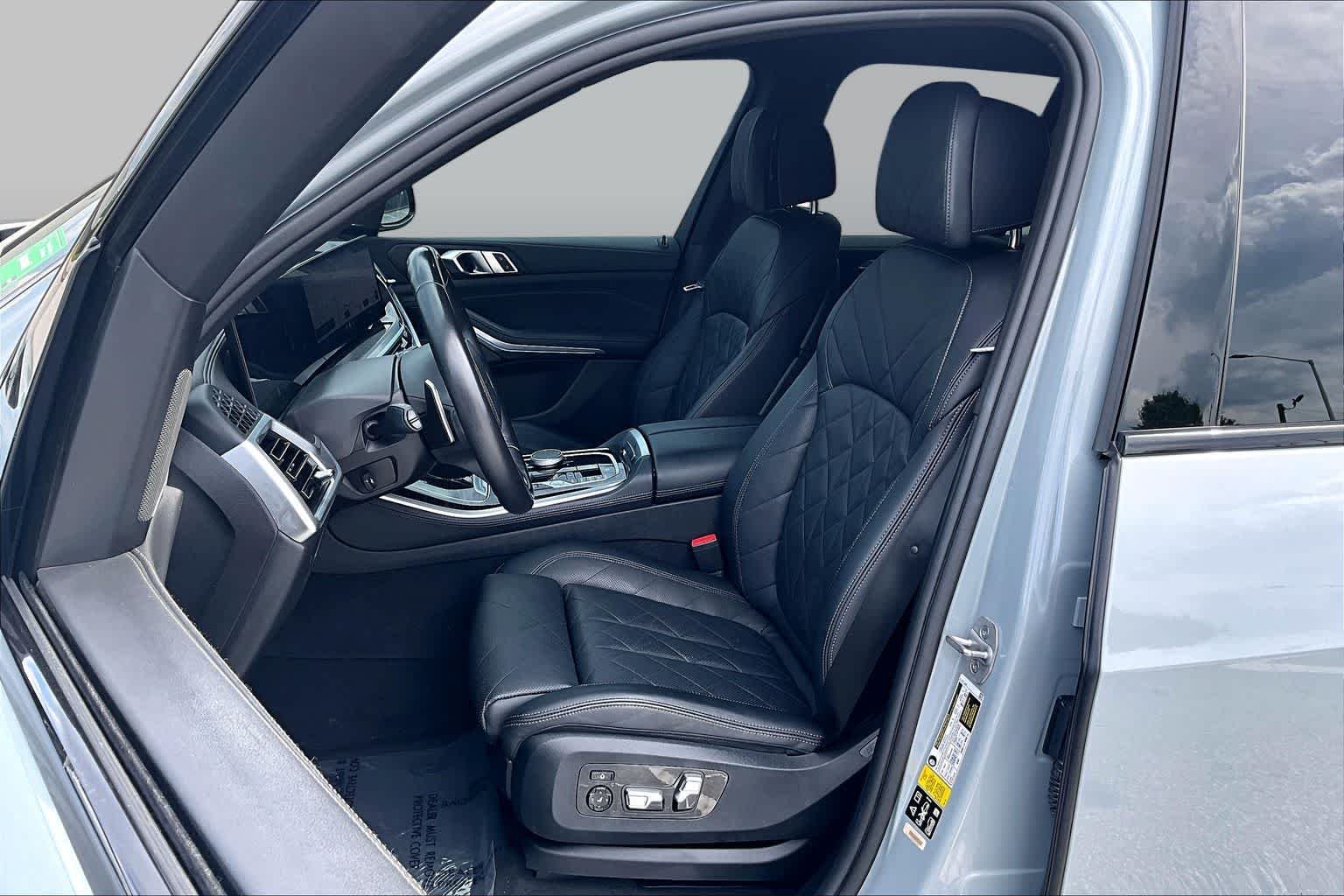 Used 2024 Brooklyn Grey Metallic BMW xDrive40i image 10