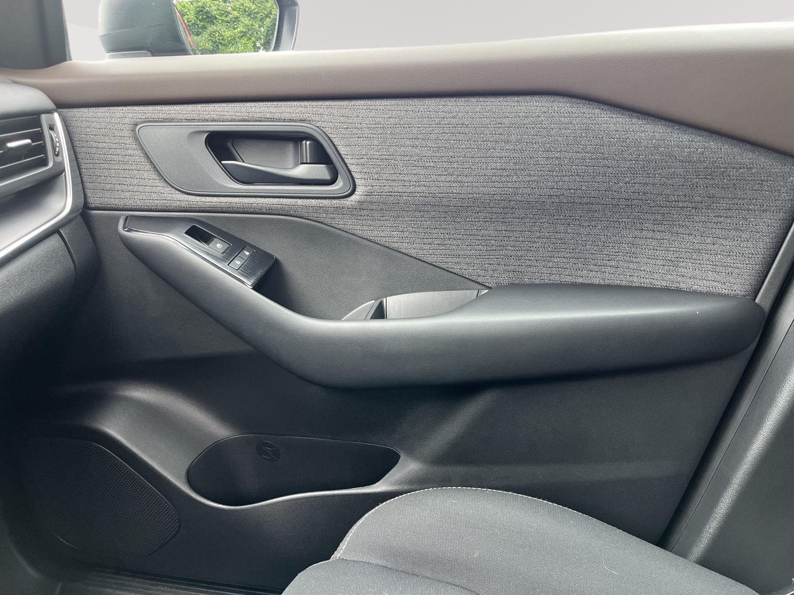 Used 2023 Gun Metallic Nissan S image 23