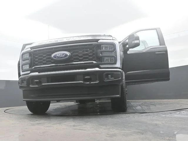 New 2026 Agate Black Metallic Ford F-250® XL image 29