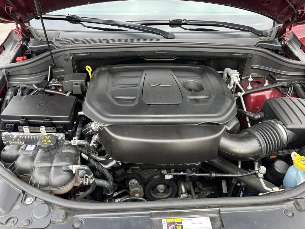 Used 2021 Red Jeep Laredo X image 12