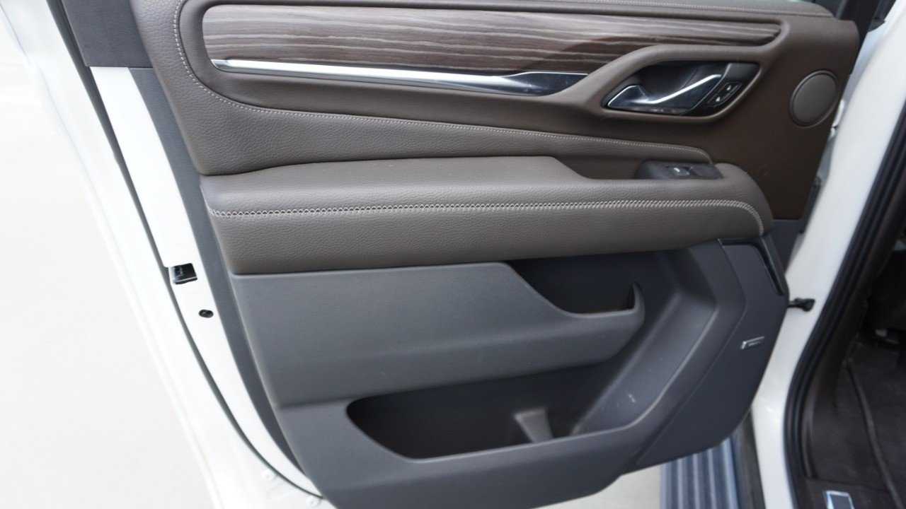 Used 2021 White GMC Denali image 16