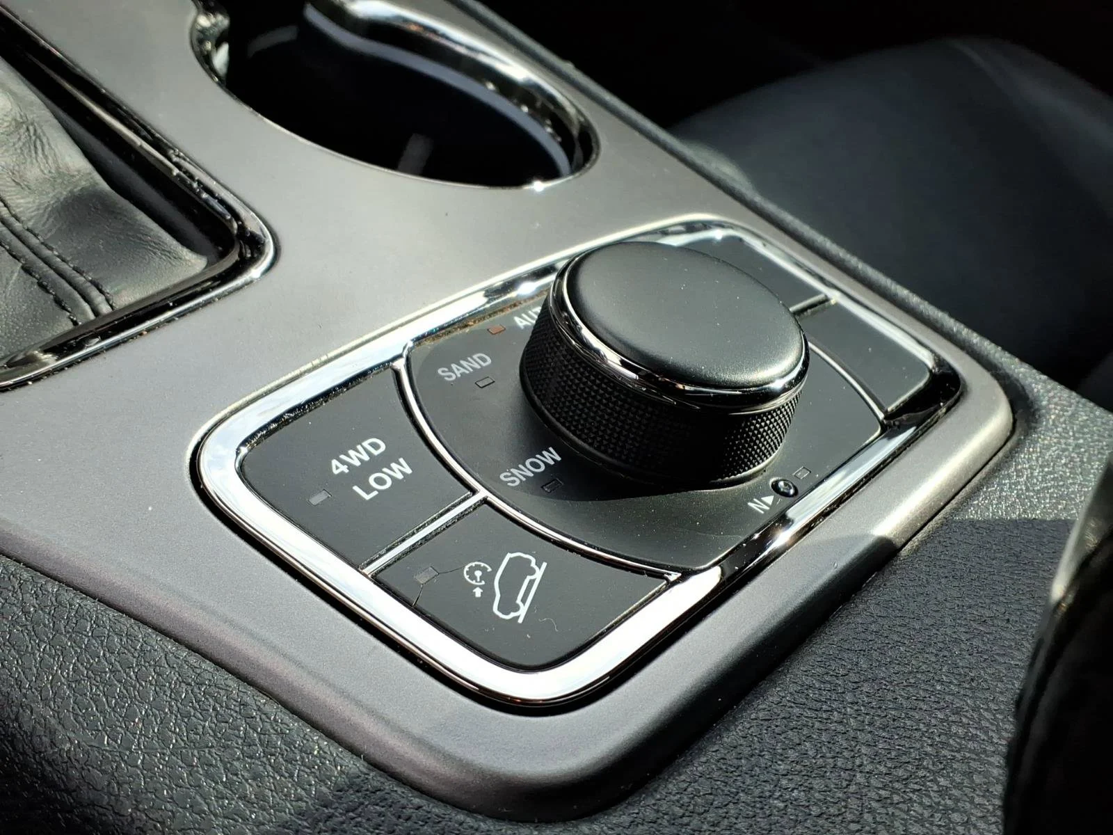Used 2020 Bright White Clearcoat Jeep Limited X image 16