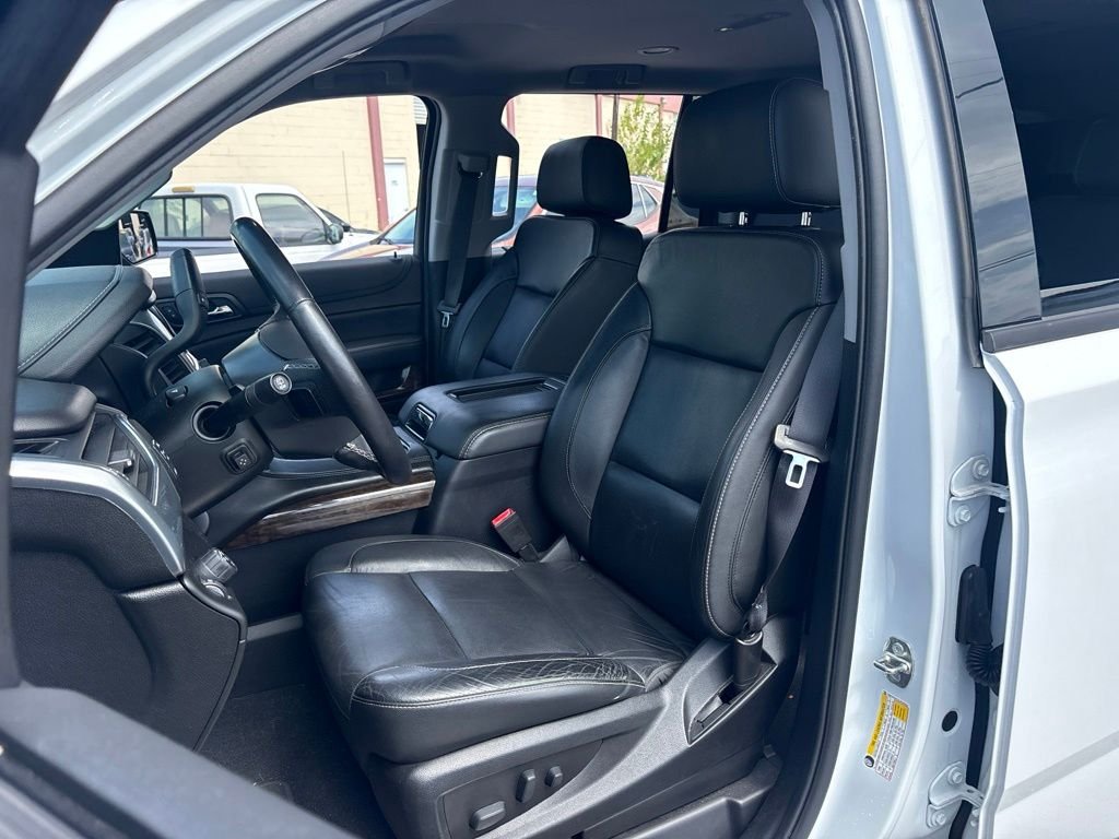 Used 2020 White Chevrolet LT image 9