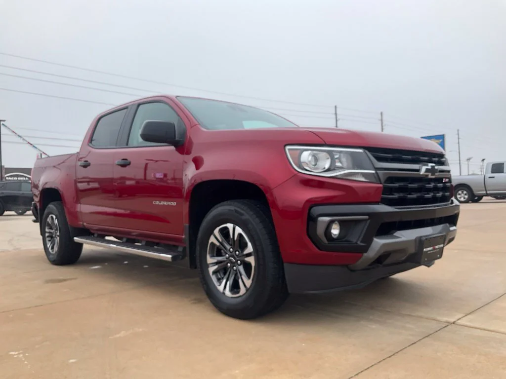 Used 2021 CHERRY RED TINTCOAT Chevrolet 4WD Z71 image 65