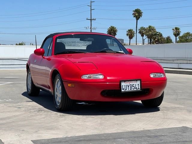 Used 1992 Classic Red Mazda Base image 3