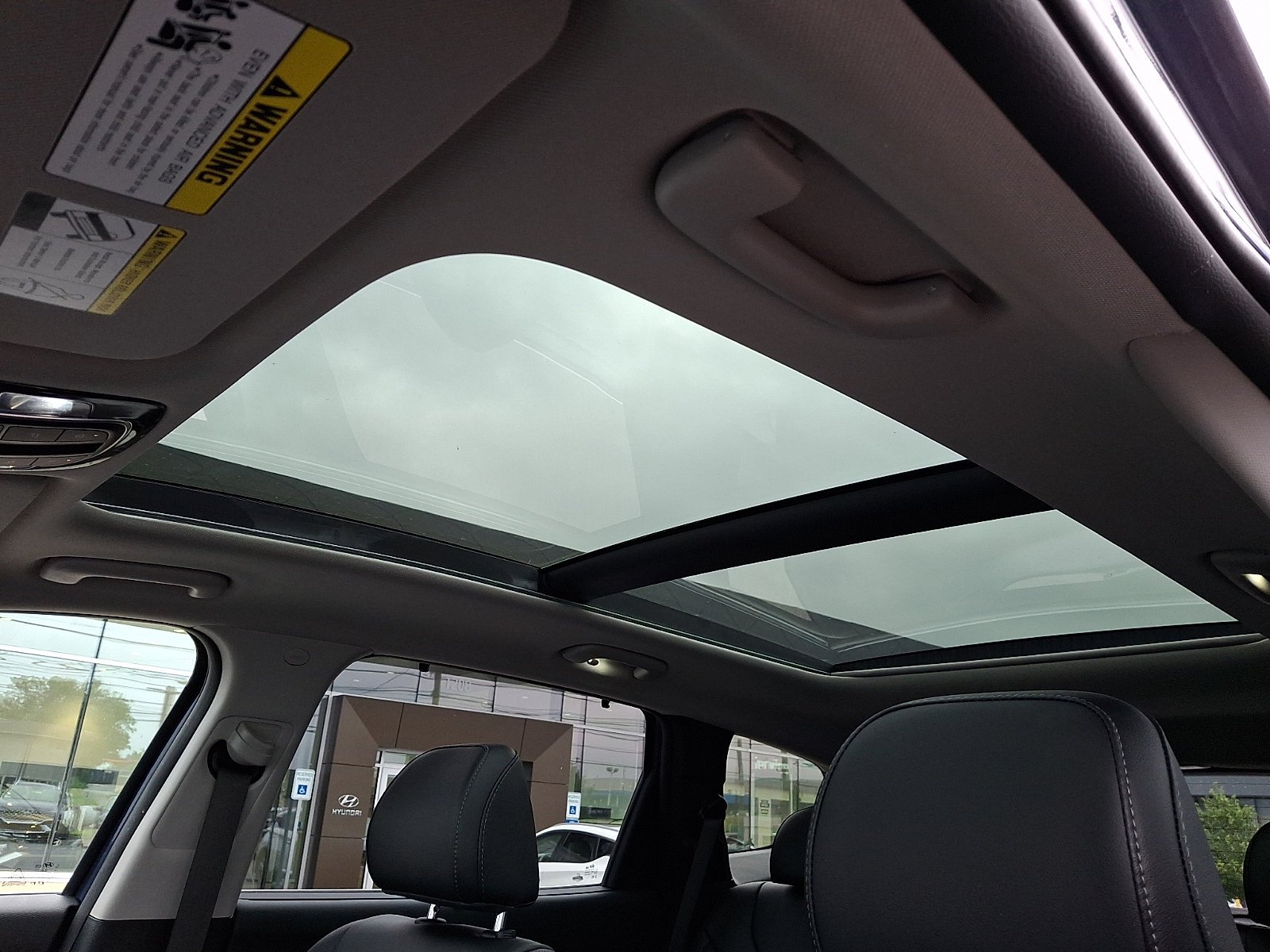Used 2023 Stormy Sea Hyundai SEL image 13