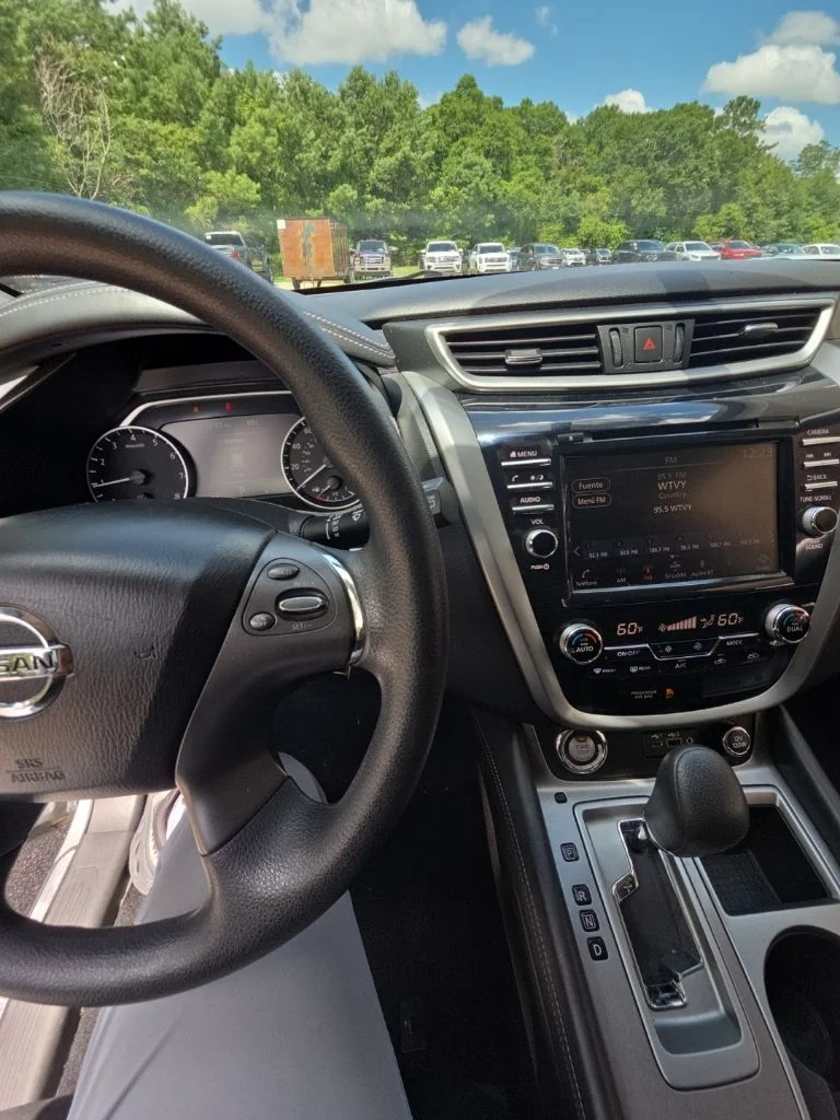 Used 2019 Silver Nissan S image 12