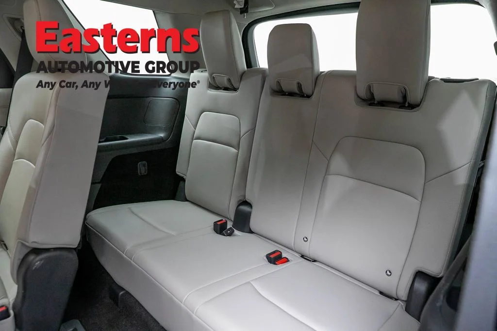 Used 2023 Gray Nissan SL image 25