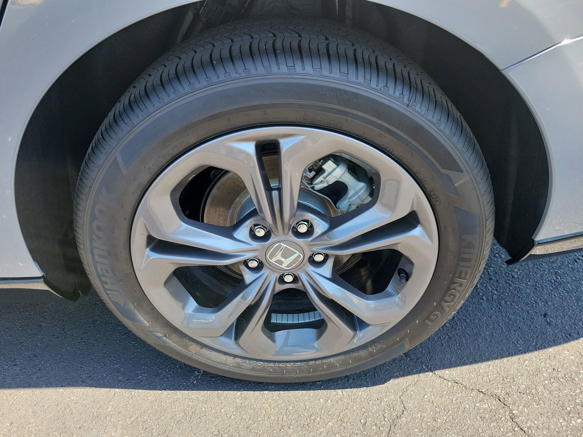 New 2026 Urban Gray Pearl Honda EX-L image 13