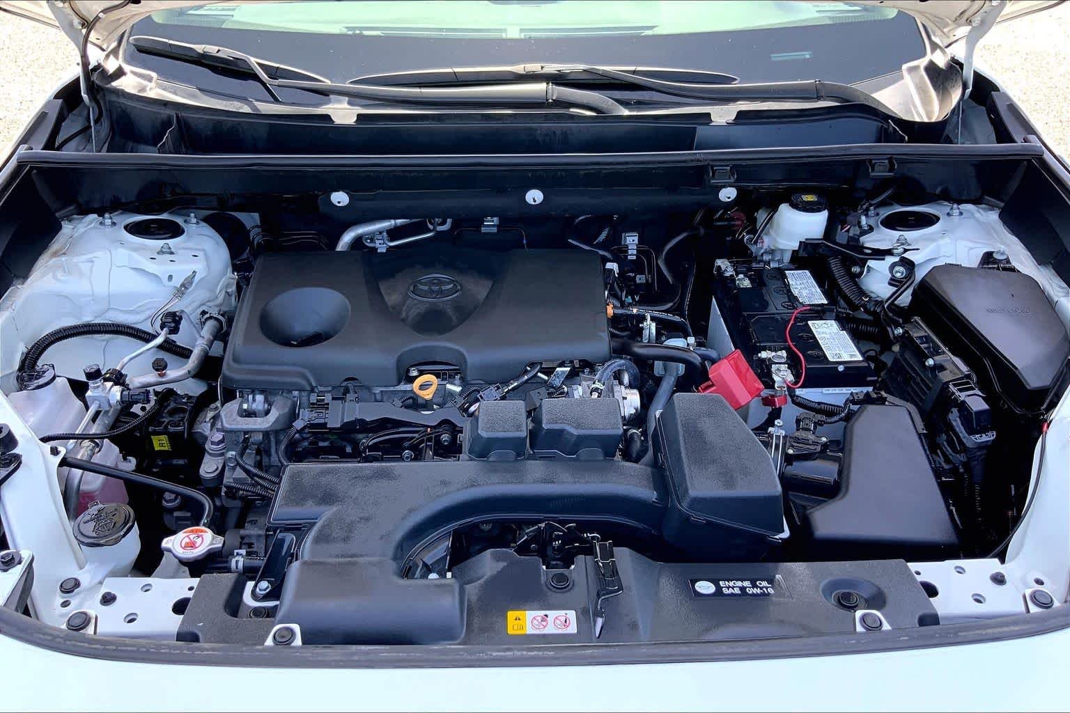 Used 2025 Ice Cap Toyota XLE image 31