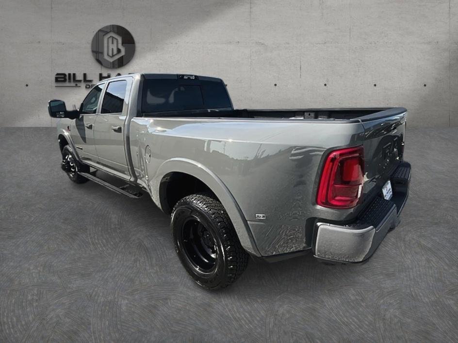 New 2027 Ceramic Gray Clear-Coat Exterior Paint RAM Limited image 8