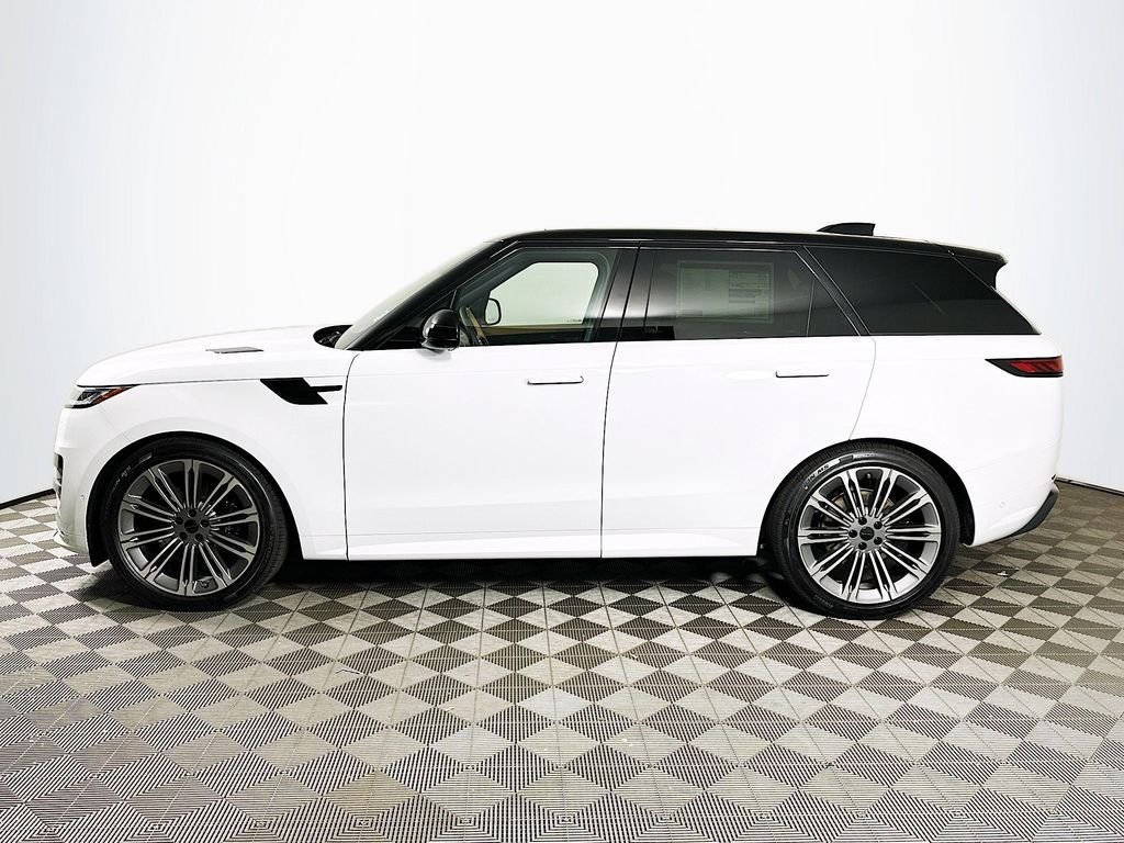 New 2026 Fuji White Land Rover Dynamic SE image 8