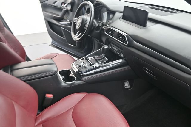 Used 2023 Gray Metallic Mazda Carbon Edition image 24