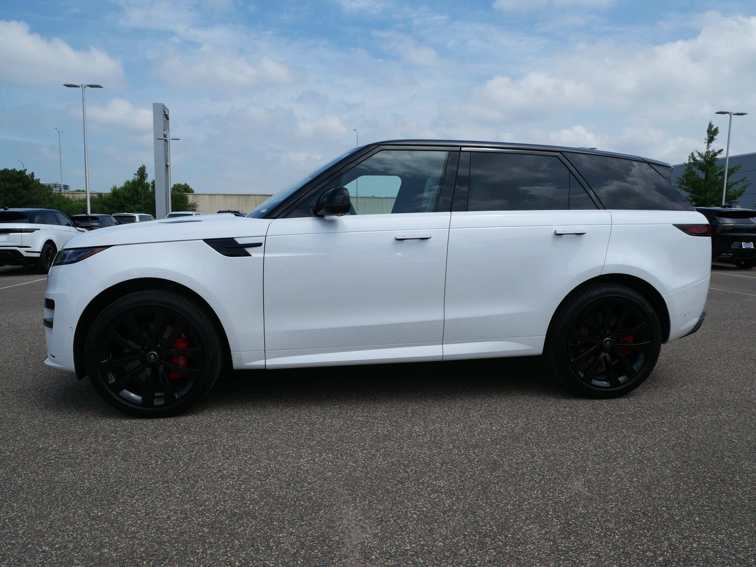 Used 2025 Land Rover Range Rover Sport Dynamic SE with VIN SAL1L9E98SA472766 for sale in Minneapolis, Minnesota