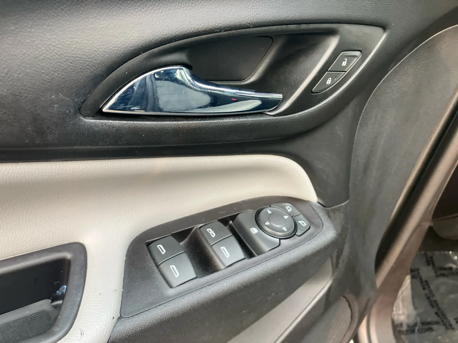 Used 2018 Nightfall Gray Metallic Chevrolet LS image 10