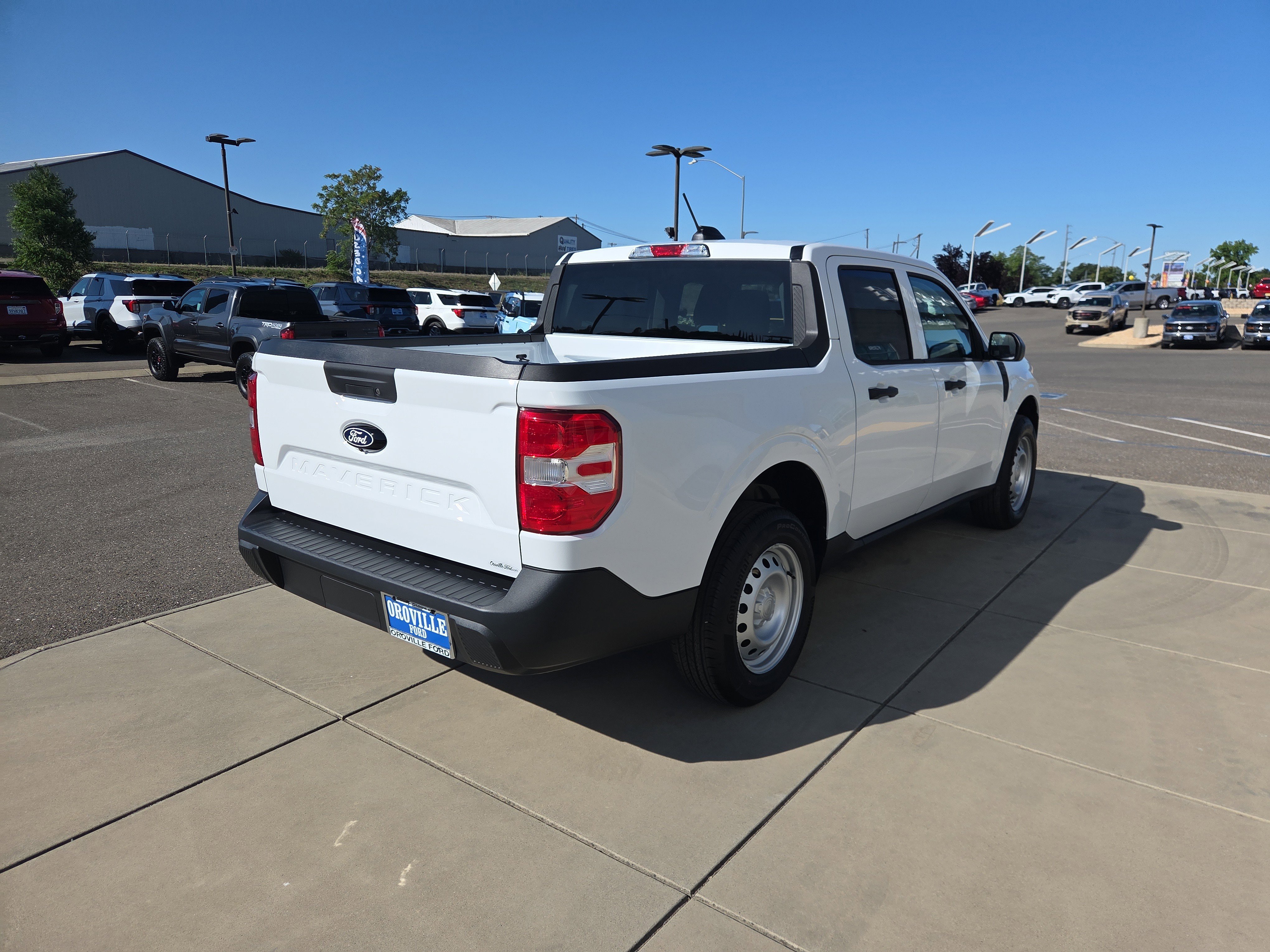 New 2026 Oxford White Ford XL image 5