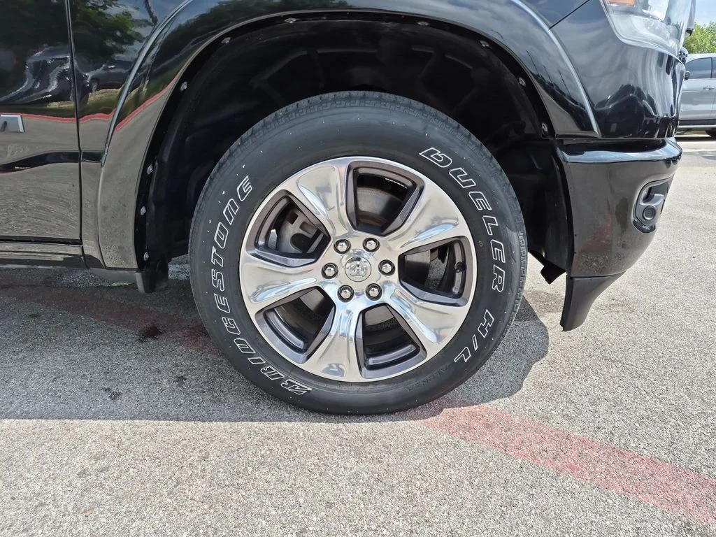 Used 2022 Black Ram Laramie image 18