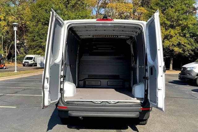 New 2026 Arctic White Mercedes-Benz Cargo 144 WB image 22