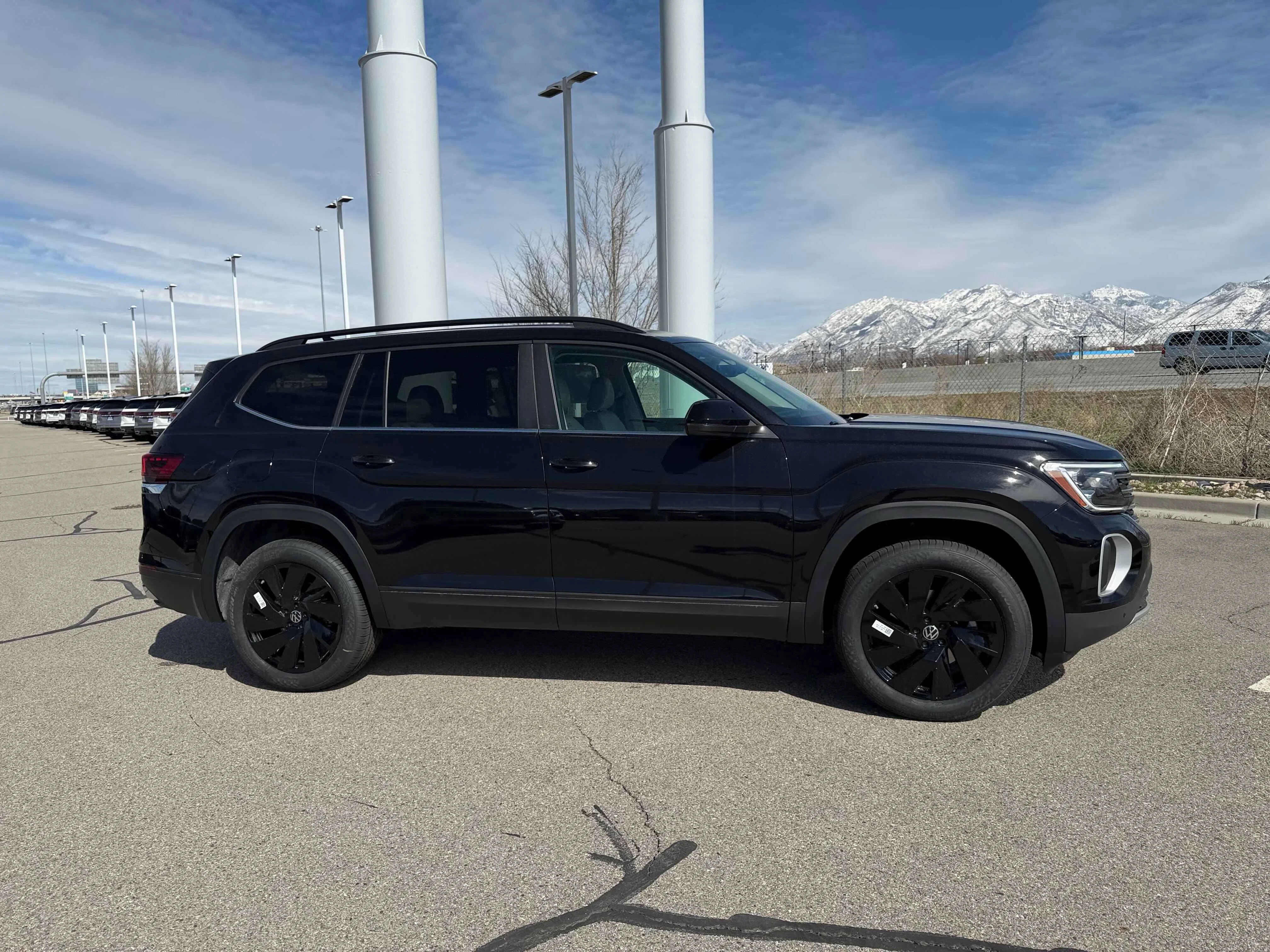 New 2026 Deep Black Volkswagen 2.0T SE w/Technology image 2