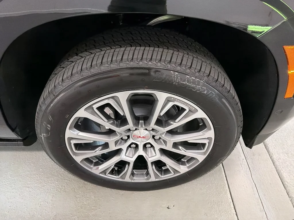New 2026 Onyx Black GMC Denali image 4