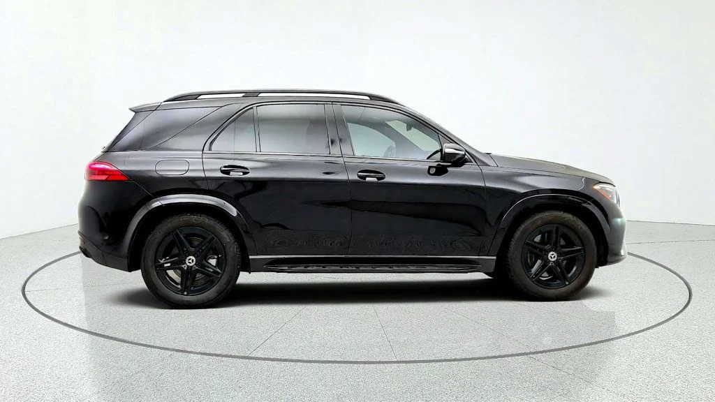 Used 2024 Black Mercedes-Benz GLE 450 4MATIC® SUV image 4