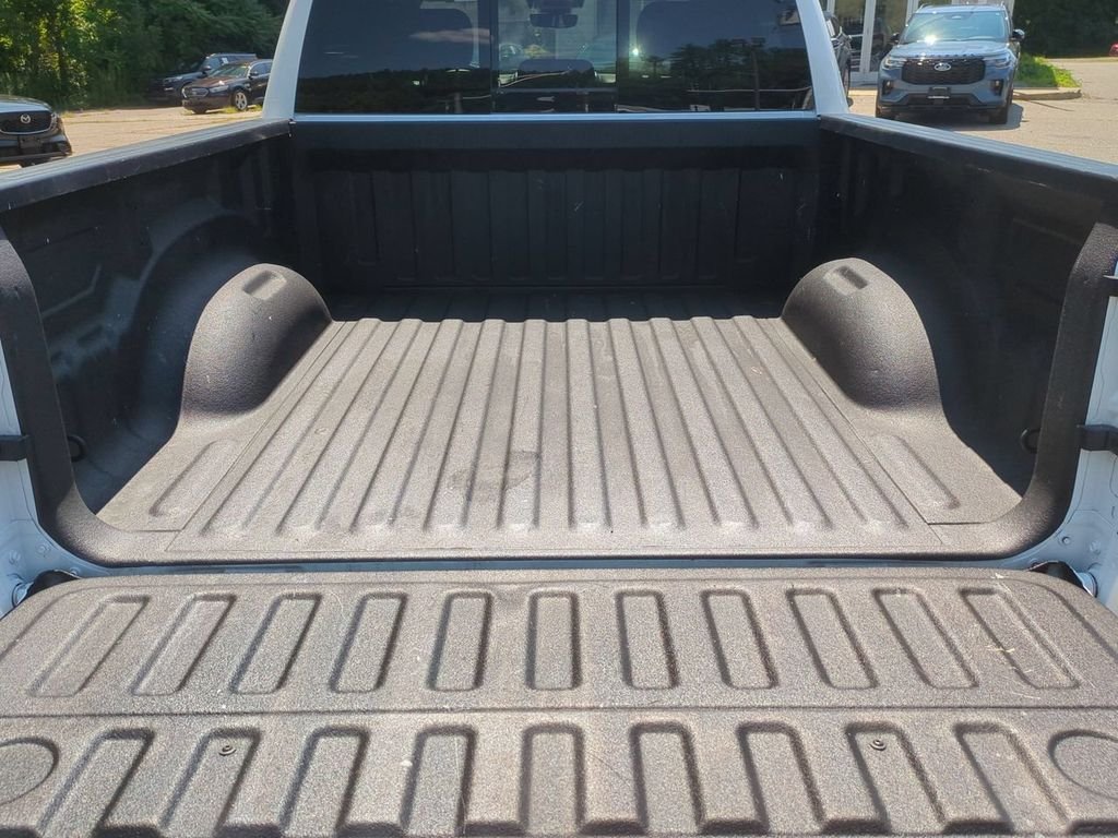 Used 2022 White Ram Big Horn/Lone Star image 26