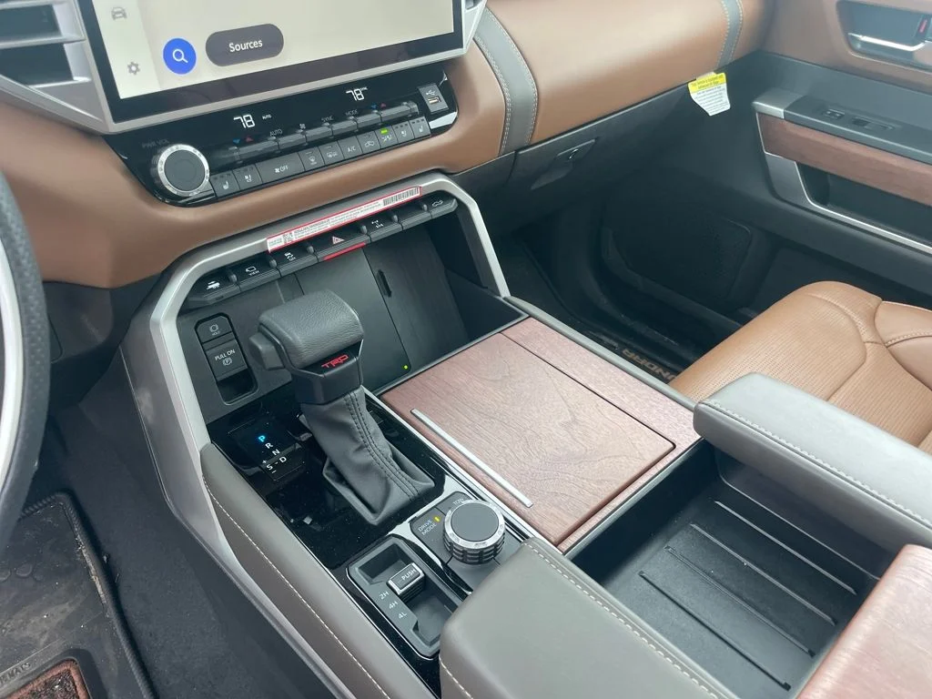 2025 Toyota Tundra 1794 Edition - Photo 28