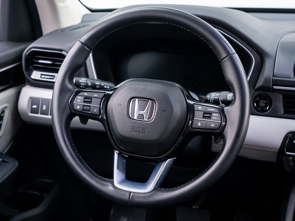 Certified Used 2025 Lunar Silver Metallic Honda AWD EX-L image 12