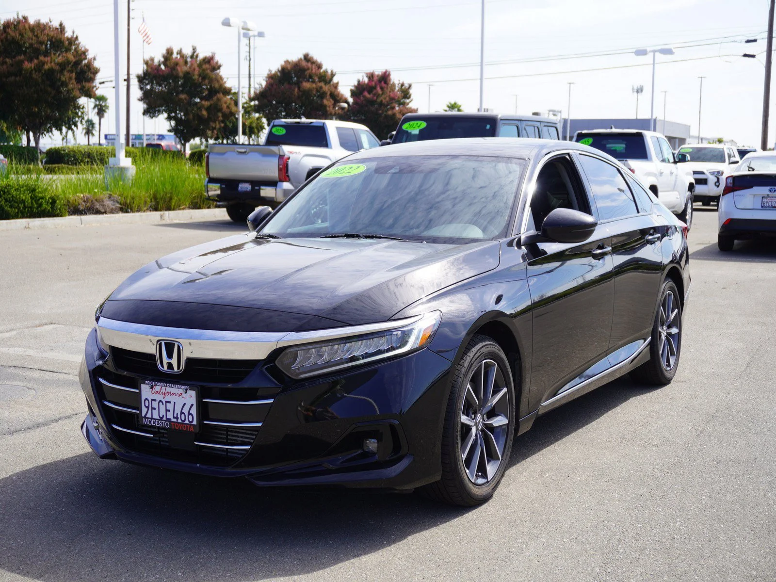 Used 2022 Crystal Black Pearl Honda EX-L image 5