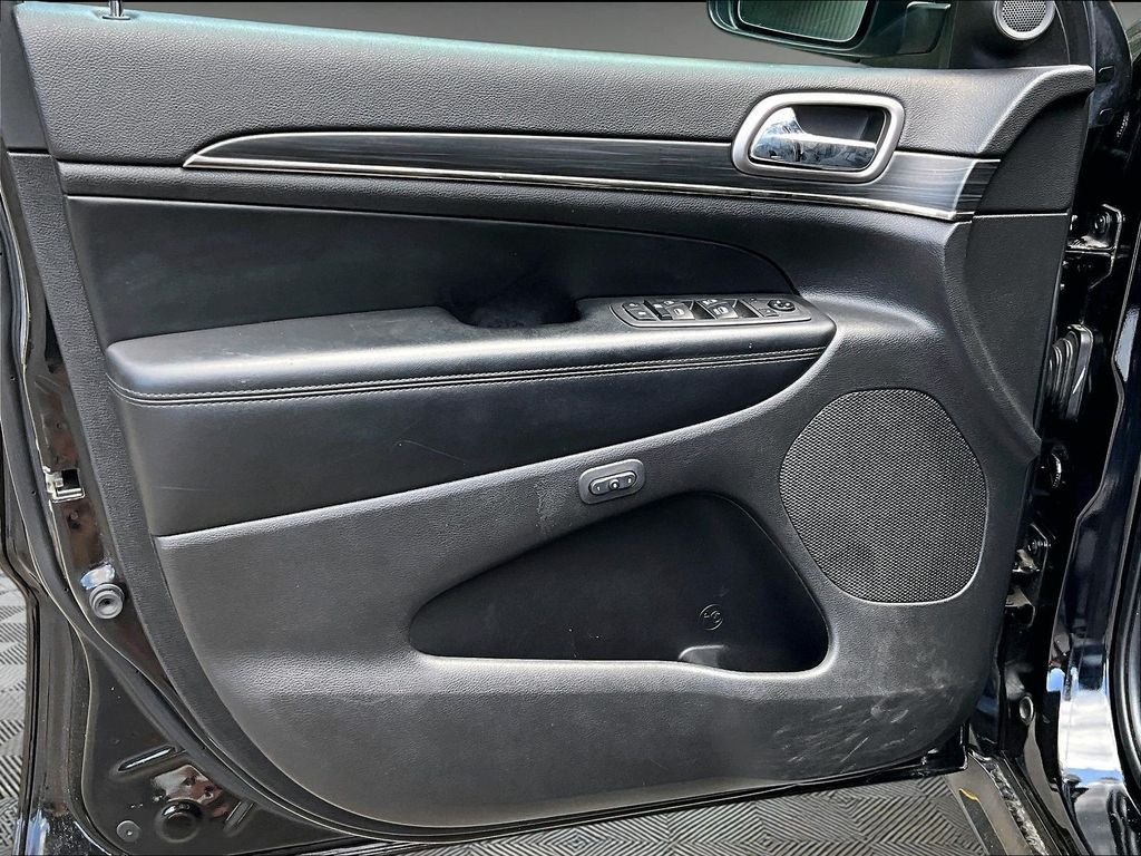 Used 2021 Black Jeep Limited X image 9