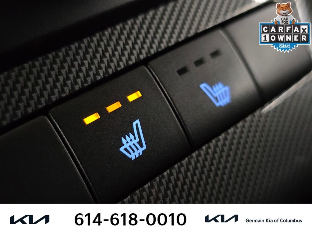 Used 2022 Black Hyundai Blue image 30