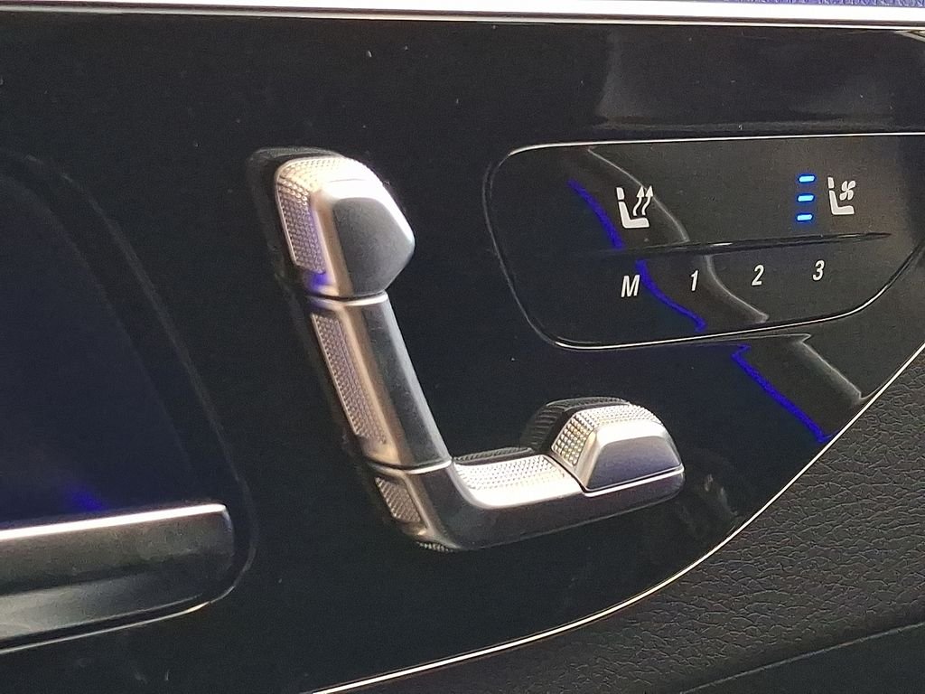 2025 Mercedes-Benz C-Class Sedan C 300 - Photo 21